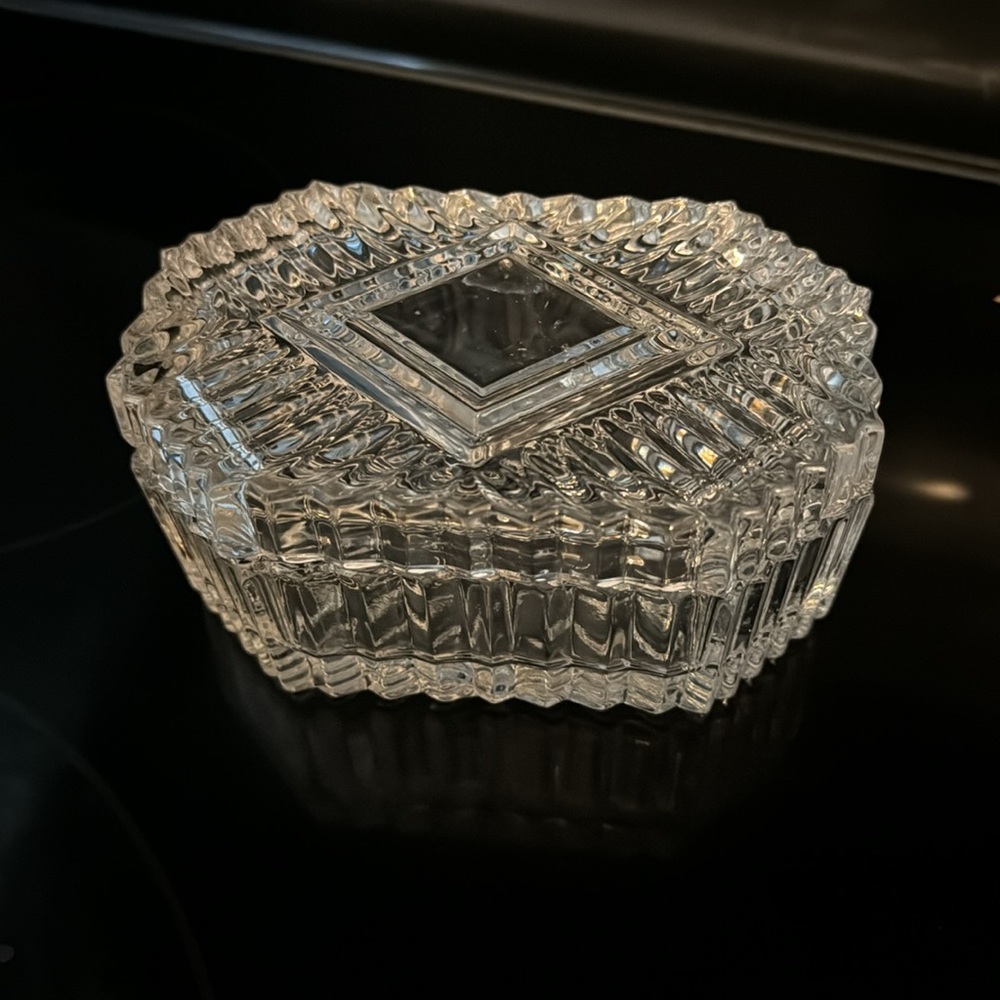 American cut glass jewelry or trinket holder, clear glass ring hder